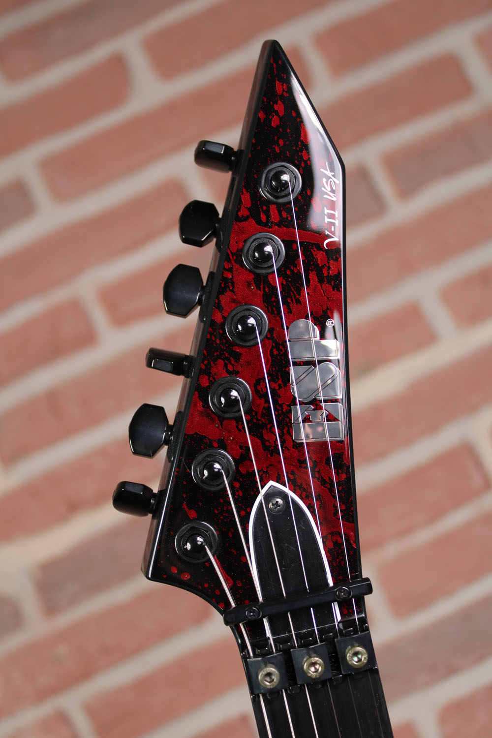USA V-II FR SC EMG  Blood Splatter